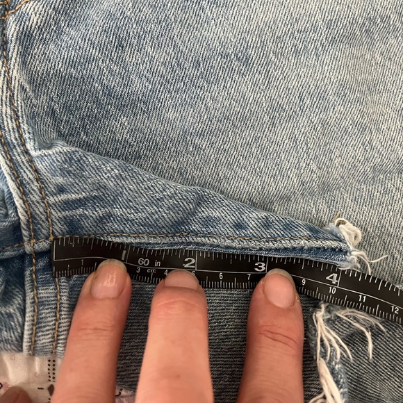 Levi’s 501 Denim Cut Off Shorts - Picture 6 of 7